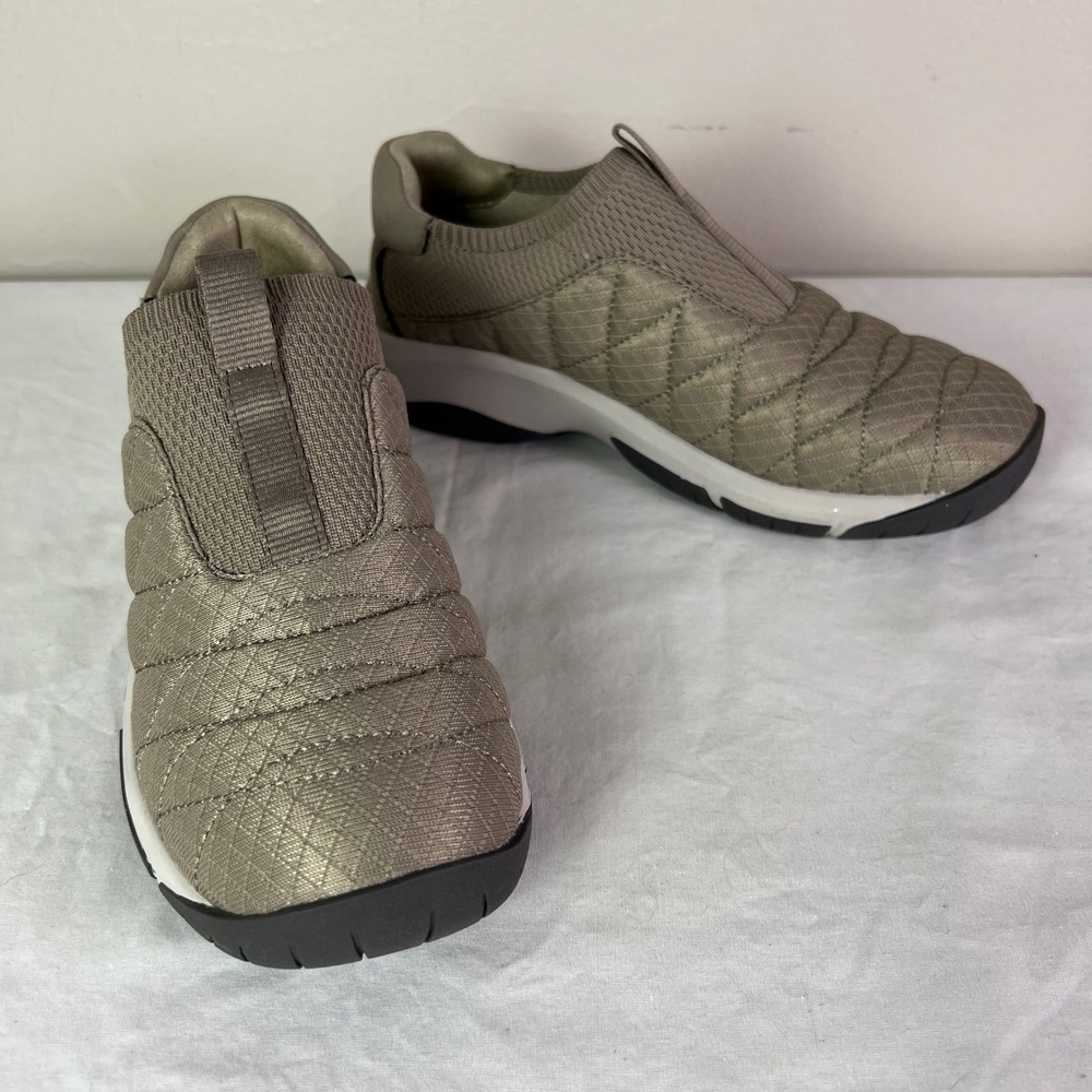 Easy Spirit Sewallis 2 Slip On Sneakers 6.5M Taupe Quilted Walking Shoes Easy On
